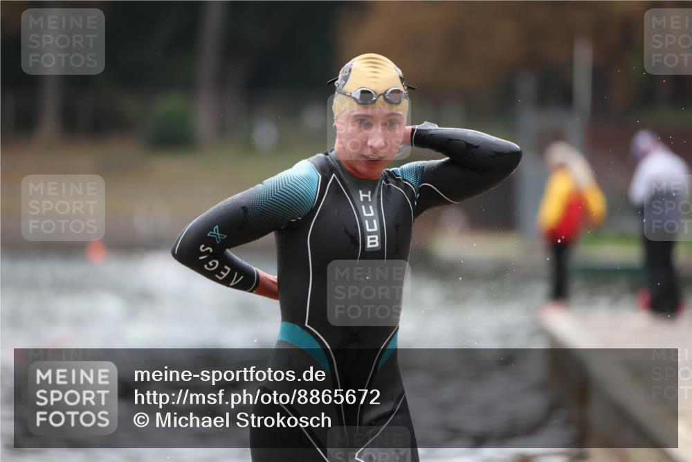 14.09.2025 - Stadtparktriathlon Michael Strokosch http://msf.ph/oto/8865672 14.09.2025 09:10:32 Schwimmen 473 meine-sportfotos.de