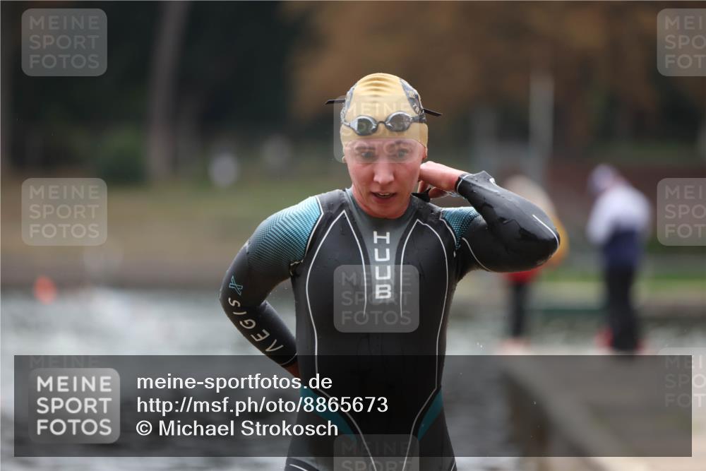 14.09.2025 - Stadtparktriathlon Michael Strokosch http://msf.ph/oto/8865673 14.09.2025 09:10:33 Schwimmen 473 meine-sportfotos.de