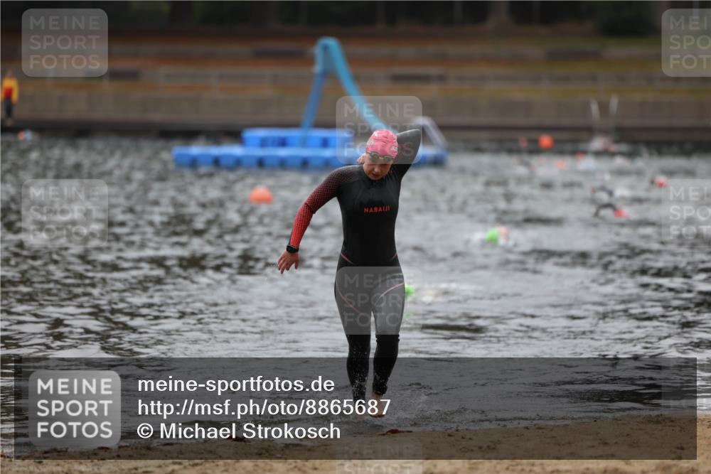 14.09.2025 - Stadtparktriathlon Michael Strokosch http://msf.ph/oto/8865687 14.09.2025 09:10:49 Schwimmen 484 meine-sportfotos.de
