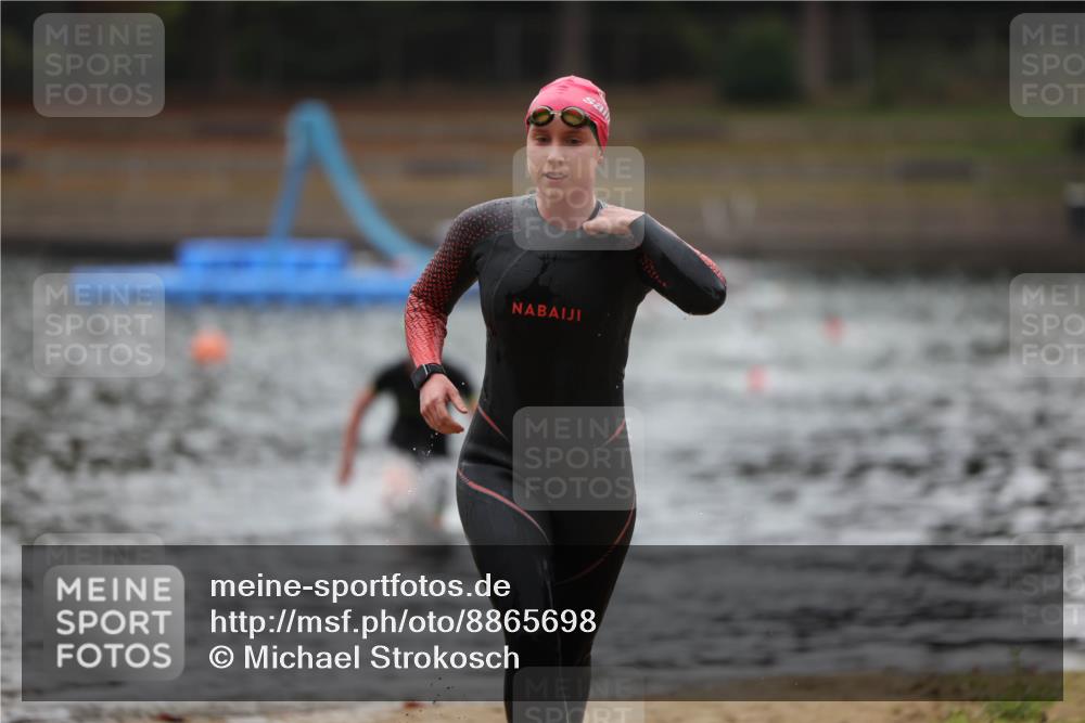 14.09.2025 - Stadtparktriathlon Michael Strokosch http://msf.ph/oto/8865698 14.09.2025 09:10:52 Schwimmen 484, 488 meine-sportfotos.de