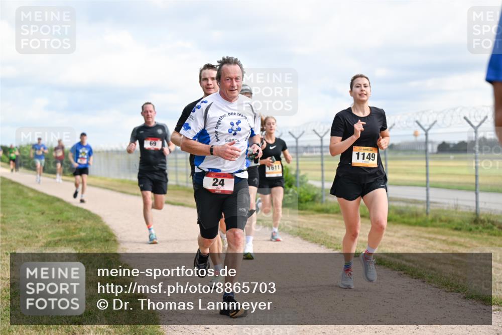14.09.2025 - Airport Race Dr. Thomas Lammeyer http://msf.ph/oto/8865703 14.09.2025 12:06:10 Laufen 69, 24, 1611, 1149 meine-sportfotos.de