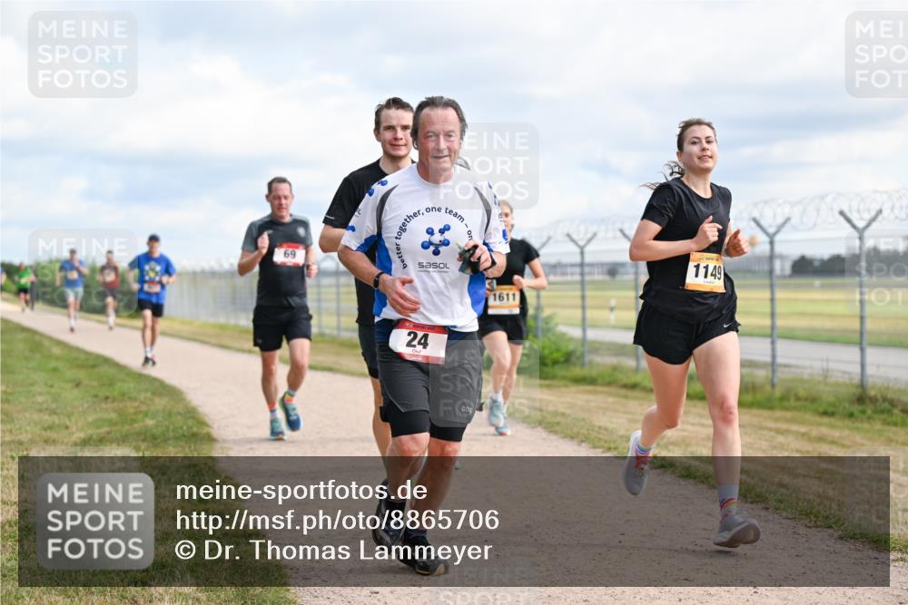 14.09.2025 - Airport Race Dr. Thomas Lammeyer http://msf.ph/oto/8865706 14.09.2025 12:06:10 Laufen 69, 24, 1611, 1149 meine-sportfotos.de