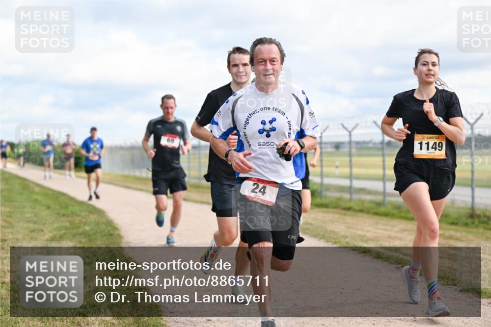 14.09.2025 - Airport Race Dr. Thomas Lammeyer http://msf.ph/oto/8865711 14.09.2025 12:06:10 Laufen 24, 1149 meine-sportfotos.de