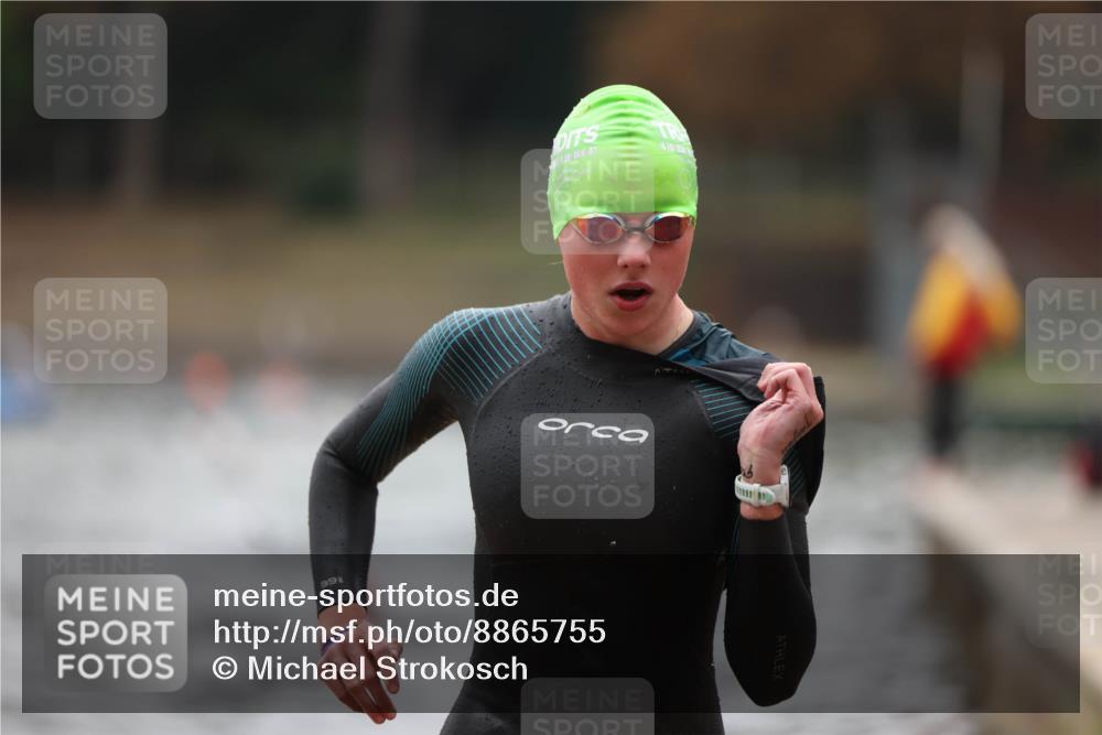 14.09.2025 - Stadtparktriathlon Michael Strokosch http://msf.ph/oto/8865755 14.09.2025 09:11:10 Schwimmen 487 meine-sportfotos.de