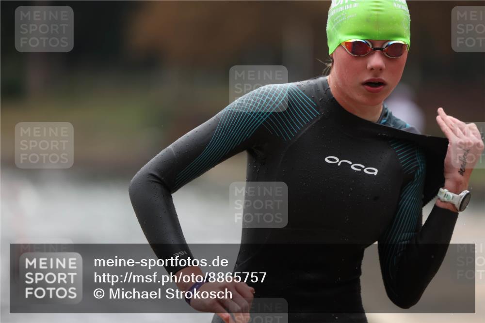14.09.2025 - Stadtparktriathlon Michael Strokosch http://msf.ph/oto/8865757 14.09.2025 09:11:10 Schwimmen 487 meine-sportfotos.de