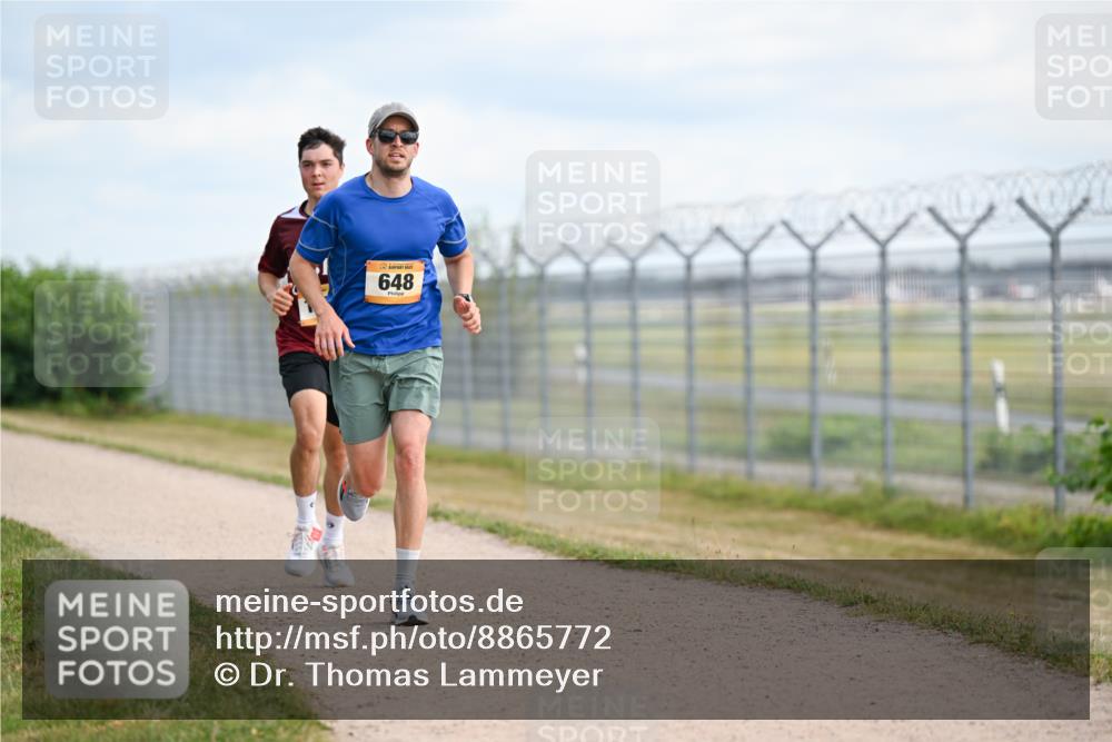 14.09.2025 - Airport Race Dr. Thomas Lammeyer http://msf.ph/oto/8865772 14.09.2025 12:06:16 Laufen 648 meine-sportfotos.de