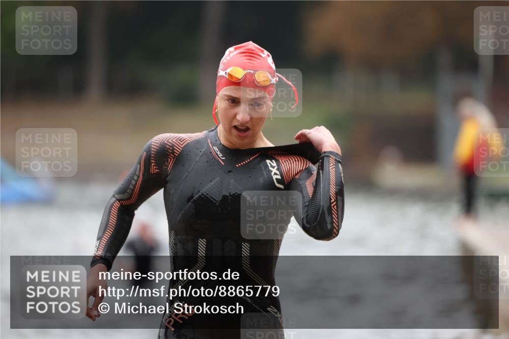 14.09.2025 - Stadtparktriathlon Michael Strokosch http://msf.ph/oto/8865779 14.09.2025 09:11:24 Schwimmen 457, 466 meine-sportfotos.de