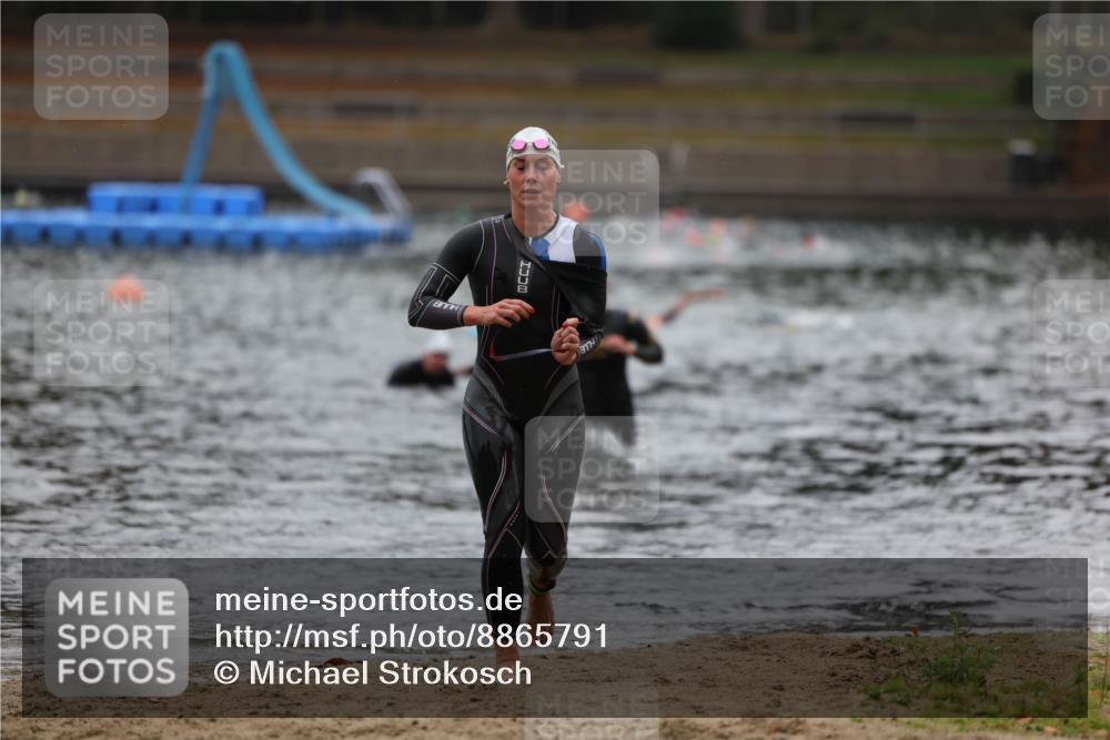 14.09.2025 - Stadtparktriathlon Michael Strokosch http://msf.ph/oto/8865791 14.09.2025 09:11:30 Schwimmen 457 meine-sportfotos.de