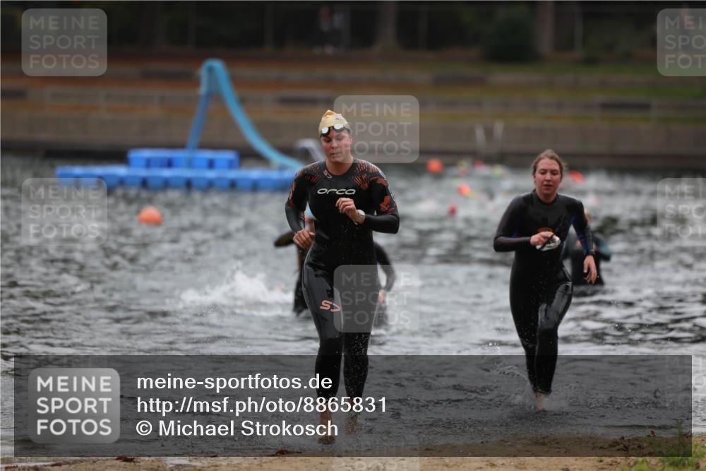14.09.2025 - Stadtparktriathlon Michael Strokosch http://msf.ph/oto/8865831 14.09.2025 09:11:47 Schwimmen 453, 456, 478, 501 meine-sportfotos.de