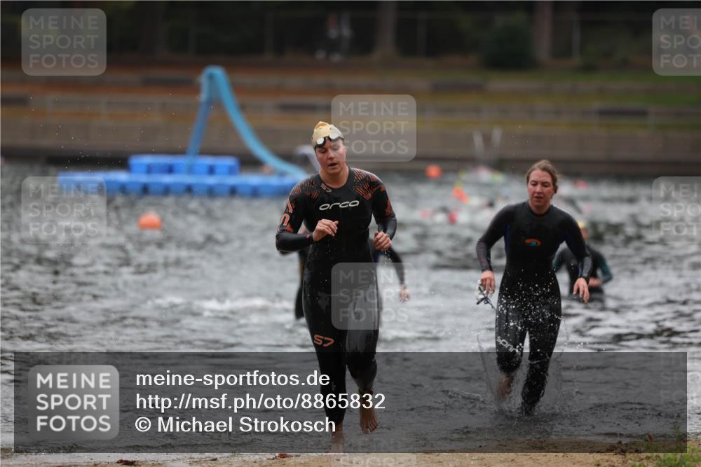 14.09.2025 - Stadtparktriathlon Michael Strokosch http://msf.ph/oto/8865832 14.09.2025 09:11:48 Schwimmen 453, 456, 460, 462, 501 meine-sportfotos.de