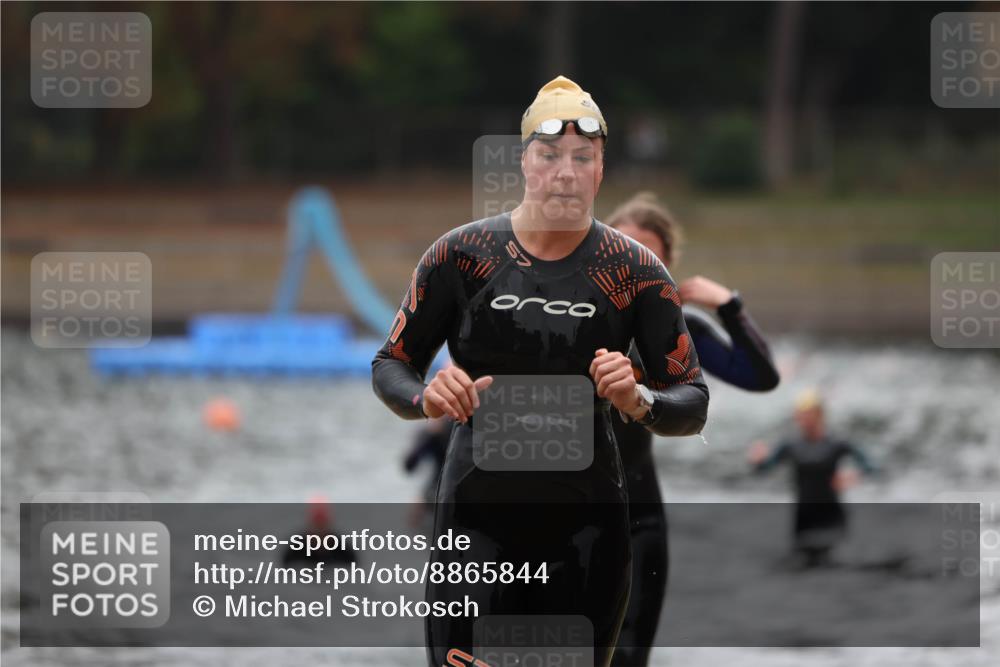 14.09.2025 - Stadtparktriathlon Michael Strokosch http://msf.ph/oto/8865844 14.09.2025 09:11:51 Schwimmen 453, 456, 460, 462, 501 meine-sportfotos.de