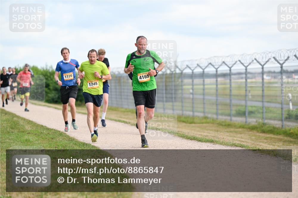 14.09.2025 - Airport Race Dr. Thomas Lammeyer http://msf.ph/oto/8865847 14.09.2025 12:06:23 Laufen 1720, 1745, 4165 meine-sportfotos.de