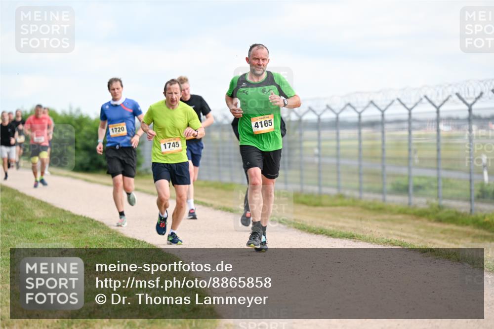 14.09.2025 - Airport Race Dr. Thomas Lammeyer http://msf.ph/oto/8865858 14.09.2025 12:06:23 Laufen 1720, 1745, 4165 meine-sportfotos.de