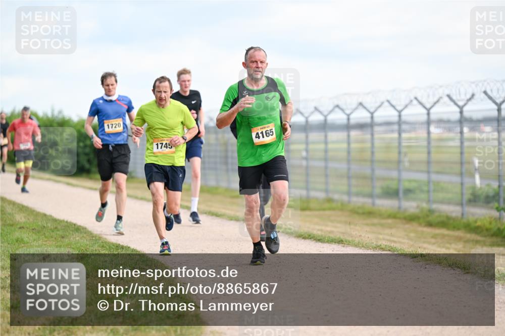 14.09.2025 - Airport Race Dr. Thomas Lammeyer http://msf.ph/oto/8865867 14.09.2025 12:06:24 Laufen 1720, 1745, 4165 meine-sportfotos.de
