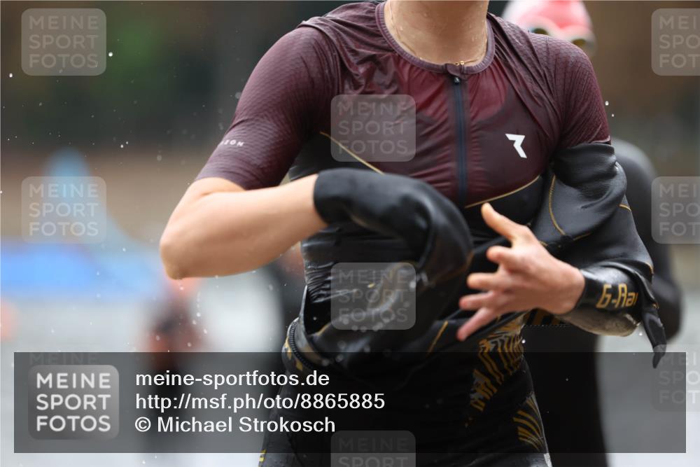 14.09.2025 - Stadtparktriathlon Michael Strokosch http://msf.ph/oto/8865885 14.09.2025 09:12:02 Schwimmen 452, 460, 462, 475 meine-sportfotos.de
