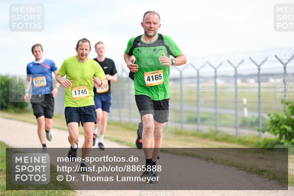 14.09.2025 - Airport Race Dr. Thomas Lammeyer http://msf.ph/oto/8865888 14.09.2025 12:06:25 Laufen 1720, 1745, 4165 meine-sportfotos.de