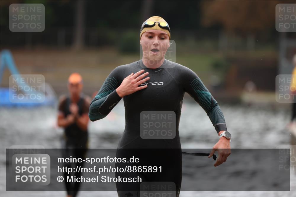 14.09.2025 - Stadtparktriathlon Michael Strokosch http://msf.ph/oto/8865891 14.09.2025 09:12:05 Schwimmen 452, 475 meine-sportfotos.de