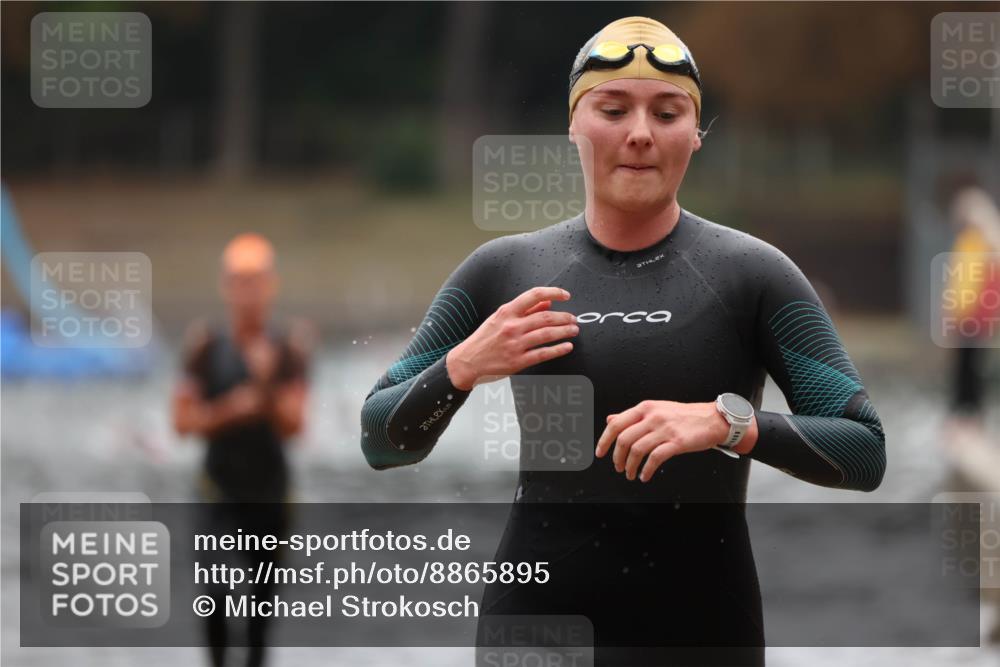 14.09.2025 - Stadtparktriathlon Michael Strokosch http://msf.ph/oto/8865895 14.09.2025 09:12:06 Schwimmen 452, 475 meine-sportfotos.de