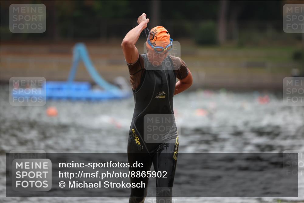 14.09.2025 - Stadtparktriathlon Michael Strokosch http://msf.ph/oto/8865902 14.09.2025 09:12:08 Schwimmen 452, 475 meine-sportfotos.de