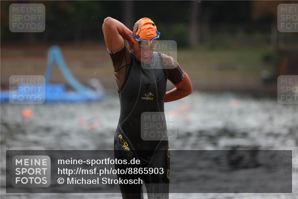 14.09.2025 - Stadtparktriathlon Michael Strokosch http://msf.ph/oto/8865903 14.09.2025 09:12:09 Schwimmen 452 meine-sportfotos.de