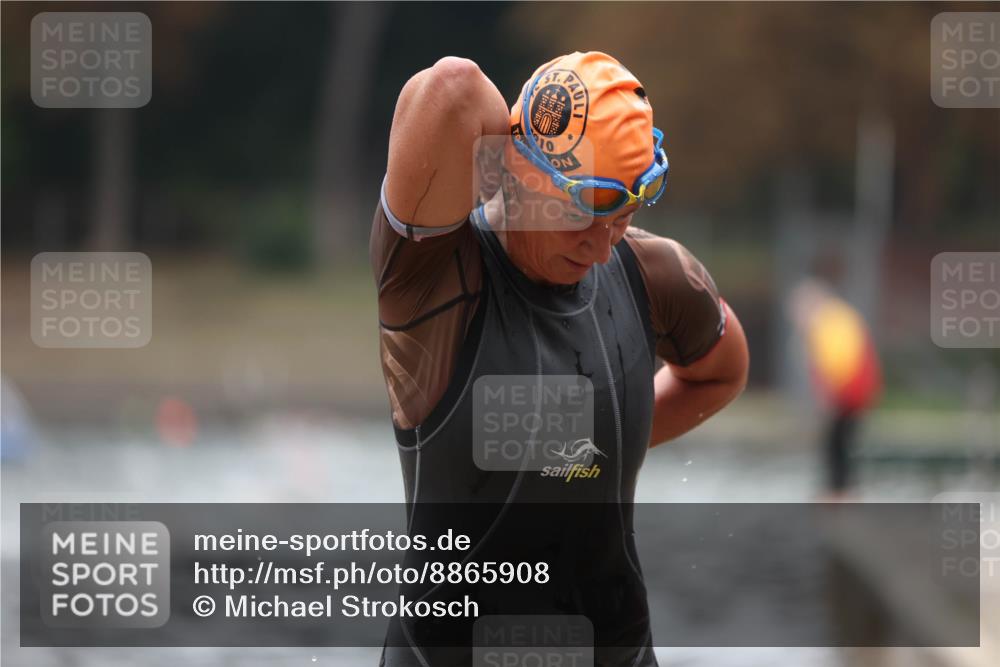 14.09.2025 - Stadtparktriathlon Michael Strokosch http://msf.ph/oto/8865908 14.09.2025 09:12:10 Schwimmen 452 meine-sportfotos.de