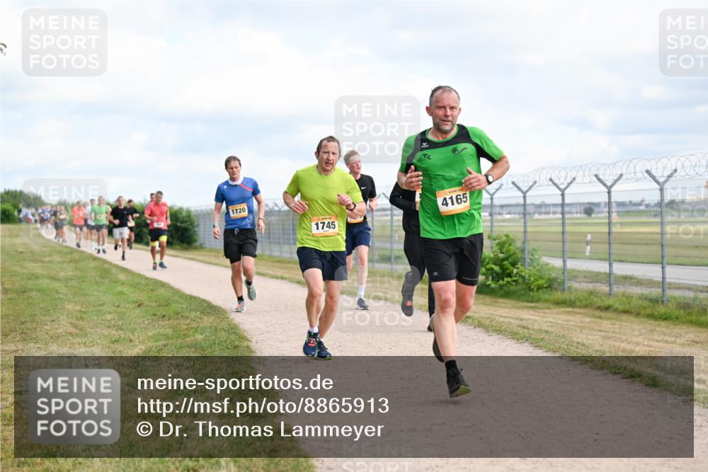 14.09.2025 - Airport Race Dr. Thomas Lammeyer http://msf.ph/oto/8865913 14.09.2025 12:06:26 Laufen 1720, 1745, 4165 meine-sportfotos.de