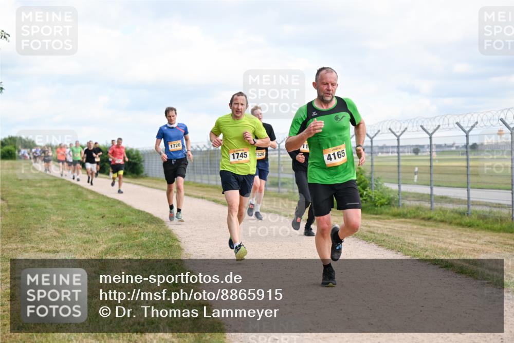 14.09.2025 - Airport Race Dr. Thomas Lammeyer http://msf.ph/oto/8865915 14.09.2025 12:06:26 Laufen 1720, 1745, 326, 4165 meine-sportfotos.de