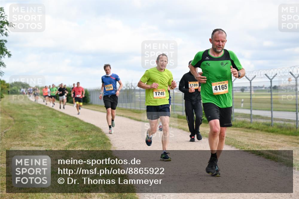 14.09.2025 - Airport Race Dr. Thomas Lammeyer http://msf.ph/oto/8865922 14.09.2025 12:06:27 Laufen 1720, 1745, 1189, 4165 meine-sportfotos.de