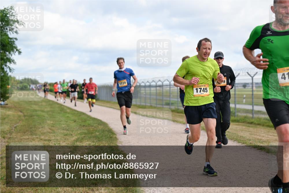 14.09.2025 - Airport Race Dr. Thomas Lammeyer http://msf.ph/oto/8865927 14.09.2025 12:06:27 Laufen 1720, 1745, 41 meine-sportfotos.de