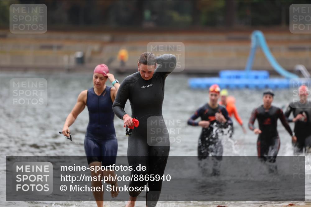 14.09.2025 - Stadtparktriathlon Michael Strokosch http://msf.ph/oto/8865940 14.09.2025 09:12:41 Schwimmen 459, 463, 467, 468, 483, 494 meine-sportfotos.de