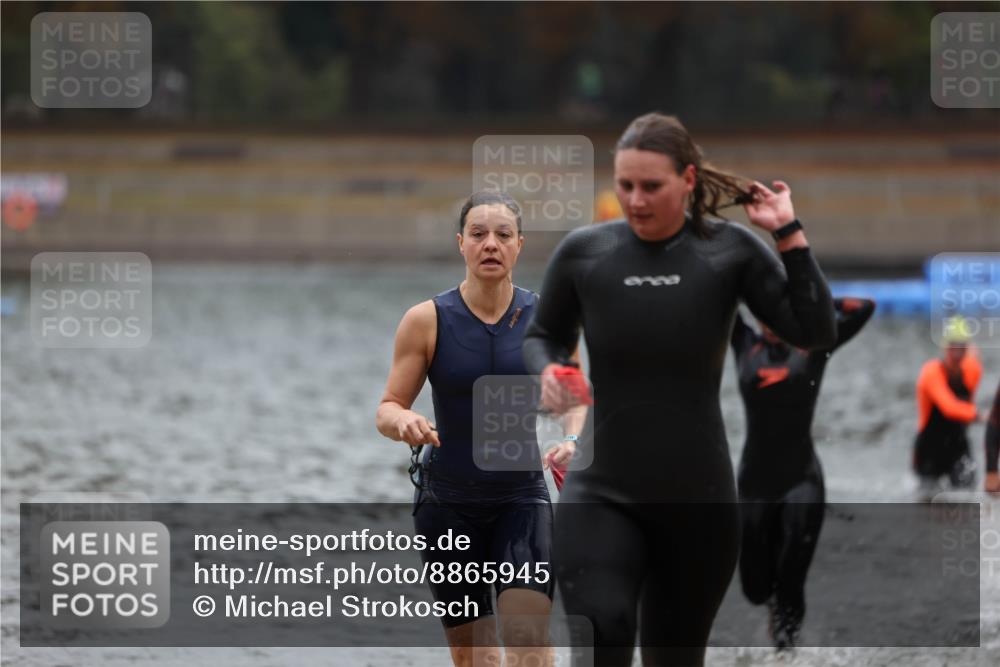 14.09.2025 - Stadtparktriathlon Michael Strokosch http://msf.ph/oto/8865945 14.09.2025 09:12:42 Schwimmen 459, 463, 468, 483, 494 meine-sportfotos.de