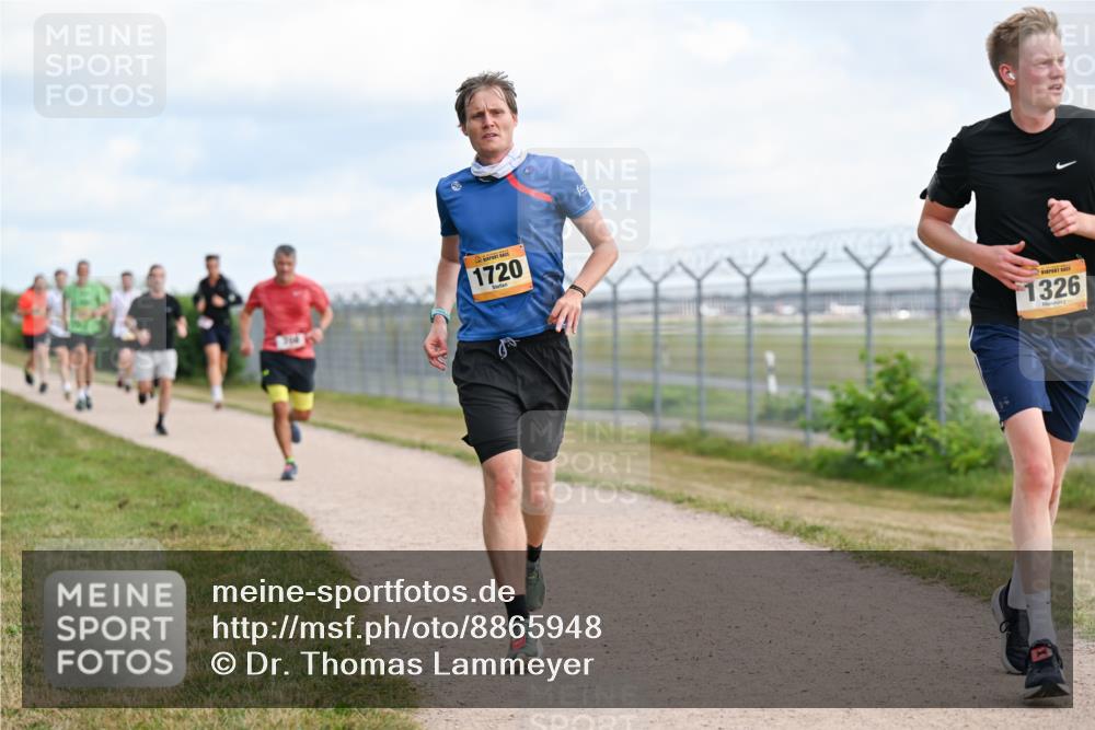 14.09.2025 - Airport Race Dr. Thomas Lammeyer http://msf.ph/oto/8865948 14.09.2025 12:06:29 Laufen 1720, 1326 meine-sportfotos.de