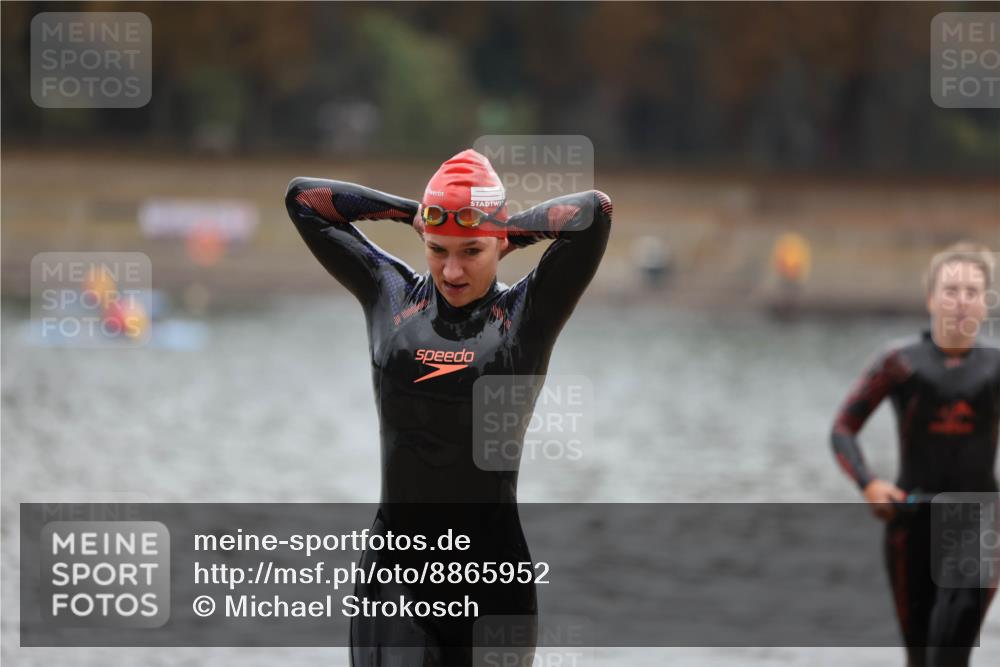14.09.2025 - Stadtparktriathlon Michael Strokosch http://msf.ph/oto/8865952 14.09.2025 09:12:47 Schwimmen 459, 463, 468, 483, 494 meine-sportfotos.de