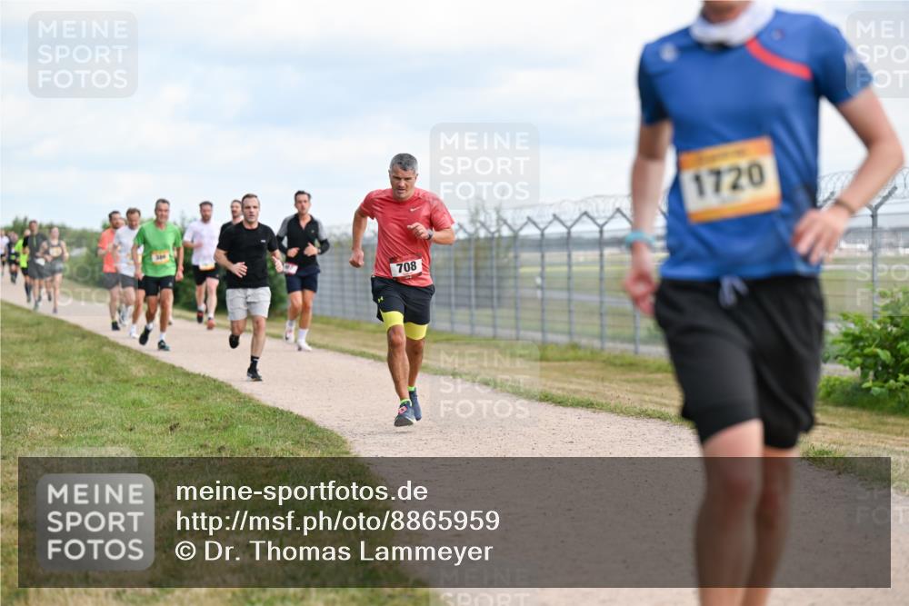 14.09.2025 - Airport Race Dr. Thomas Lammeyer http://msf.ph/oto/8865959 14.09.2025 12:06:30 Laufen 1720, 708 meine-sportfotos.de