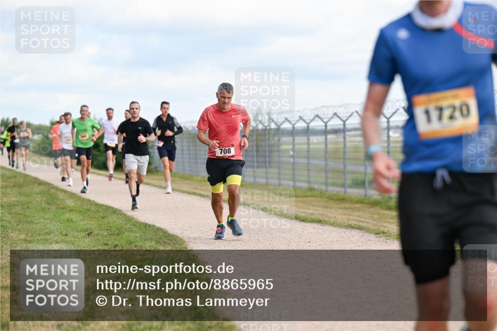 14.09.2025 - Airport Race Dr. Thomas Lammeyer http://msf.ph/oto/8865965 14.09.2025 12:06:30 Laufen 1720, 708 meine-sportfotos.de