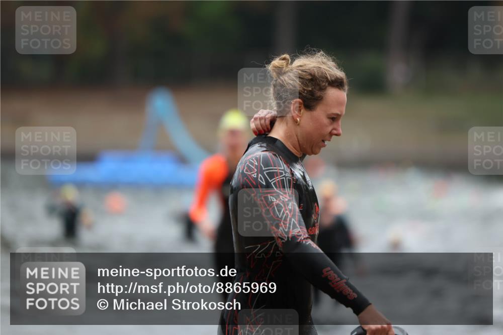 14.09.2025 - Stadtparktriathlon Michael Strokosch http://msf.ph/oto/8865969 14.09.2025 09:12:51 Schwimmen 463, 468, 474, 494 meine-sportfotos.de