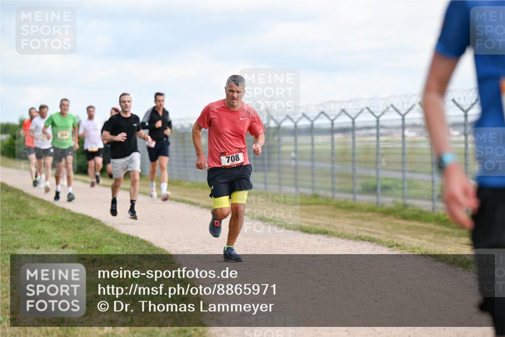 14.09.2025 - Airport Race Dr. Thomas Lammeyer http://msf.ph/oto/8865971 14.09.2025 12:06:30 Laufen 708 meine-sportfotos.de