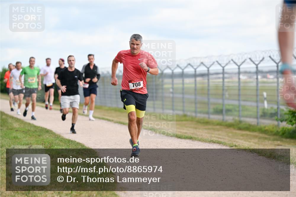 14.09.2025 - Airport Race Dr. Thomas Lammeyer http://msf.ph/oto/8865974 14.09.2025 12:06:31 Laufen 708 meine-sportfotos.de