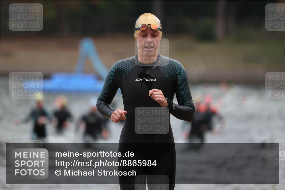 14.09.2025 - Stadtparktriathlon Michael Strokosch http://msf.ph/oto/8865984 14.09.2025 09:13:00 Schwimmen 454, 474, 493, 502 meine-sportfotos.de