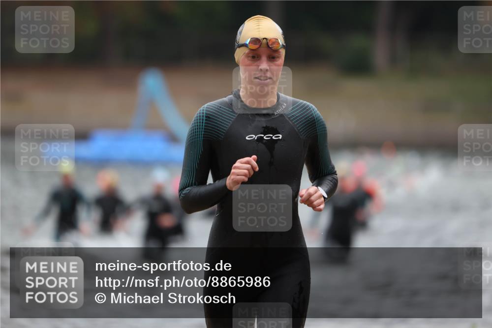14.09.2025 - Stadtparktriathlon Michael Strokosch http://msf.ph/oto/8865986 14.09.2025 09:13:00 Schwimmen 454, 474, 493, 502 meine-sportfotos.de