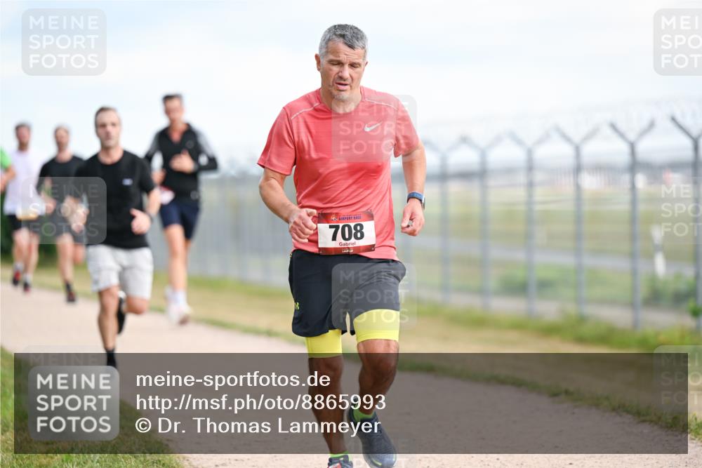 14.09.2025 - Airport Race Dr. Thomas Lammeyer http://msf.ph/oto/8865993 14.09.2025 12:06:32 Laufen 708 meine-sportfotos.de