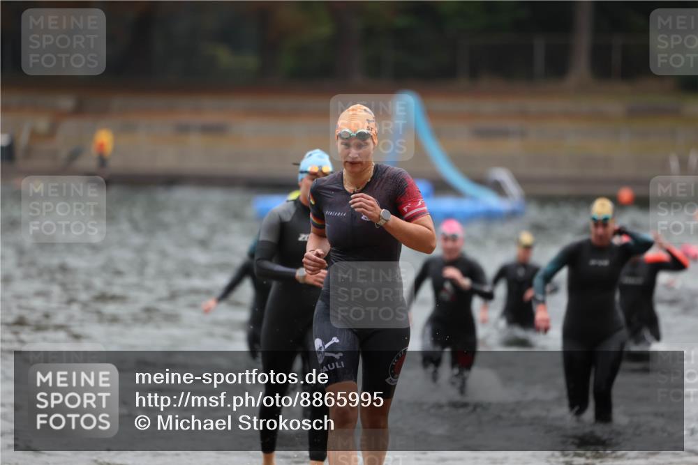 14.09.2025 - Stadtparktriathlon Michael Strokosch http://msf.ph/oto/8865995 14.09.2025 09:13:07 Schwimmen 454, 472, 479, 481, 493, 502 meine-sportfotos.de