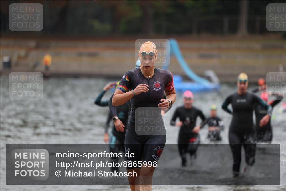 14.09.2025 - Stadtparktriathlon Michael Strokosch http://msf.ph/oto/8865998 14.09.2025 09:13:07 Schwimmen 454, 472, 479, 481, 493, 502 meine-sportfotos.de