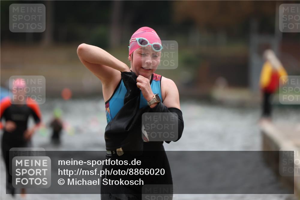 14.09.2025 - Stadtparktriathlon Michael Strokosch http://msf.ph/oto/8866020 14.09.2025 09:13:15 Schwimmen 471, 472, 479, 481, 493 meine-sportfotos.de