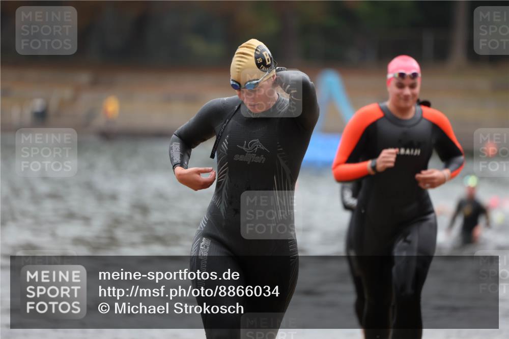 14.09.2025 - Stadtparktriathlon Michael Strokosch http://msf.ph/oto/8866034 14.09.2025 09:13:18 Schwimmen 471, 472, 479, 481 meine-sportfotos.de