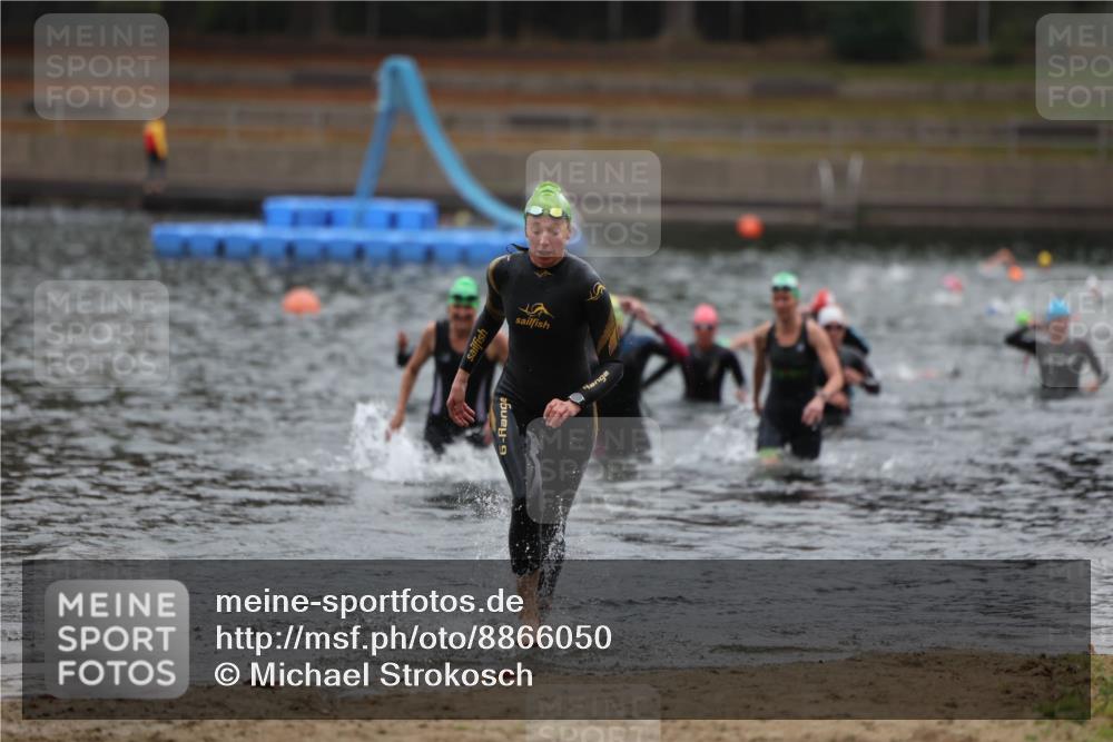 14.09.2025 - Stadtparktriathlon Michael Strokosch http://msf.ph/oto/8866050 14.09.2025 09:13:29 Schwimmen 503 meine-sportfotos.de