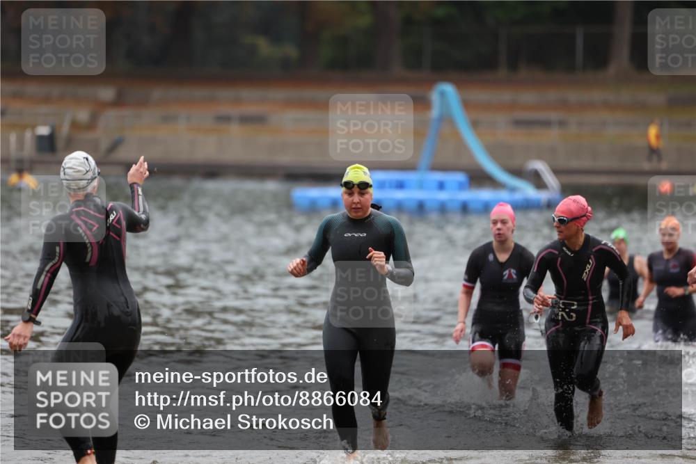 14.09.2025 - Stadtparktriathlon Michael Strokosch http://msf.ph/oto/8866084 14.09.2025 09:13:44 Schwimmen 438, 439, 443, 455, 464, 482, 485, 492, 497, 499 meine-sportfotos.de