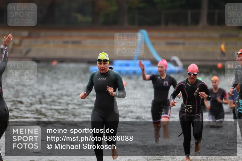14.09.2025 - Stadtparktriathlon Michael Strokosch http://msf.ph/oto/8866088 14.09.2025 09:13:45 Schwimmen 438, 439, 443, 455, 464, 482, 485, 492, 497, 499 meine-sportfotos.de