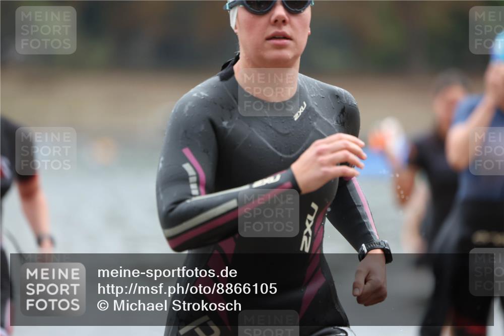 14.09.2025 - Stadtparktriathlon Michael Strokosch http://msf.ph/oto/8866105 14.09.2025 09:13:53 Schwimmen 442, 443, 455, 464, 482, 485, 497, 499 meine-sportfotos.de