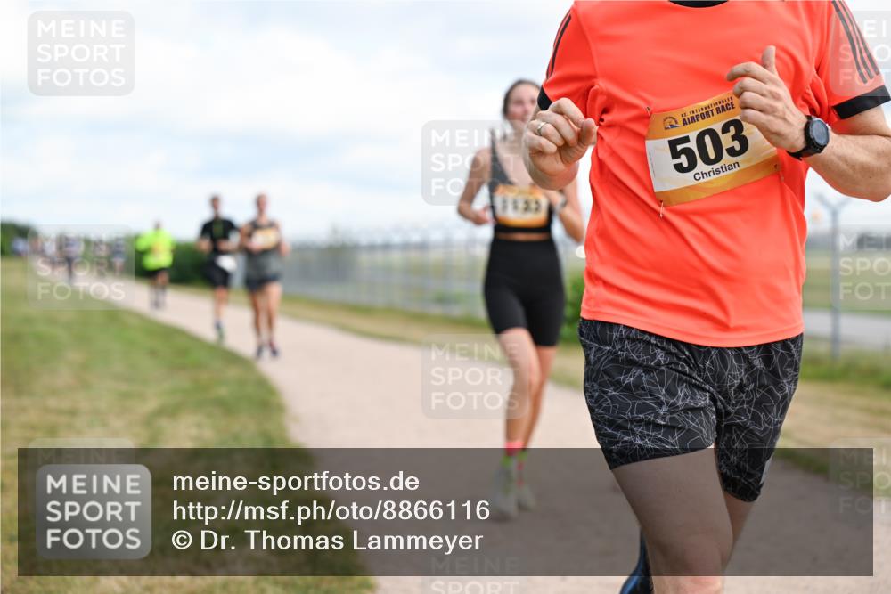 14.09.2025 - Airport Race Dr. Thomas Lammeyer http://msf.ph/oto/8866116 14.09.2025 12:06:42 Laufen 1133, 42, 503 meine-sportfotos.de